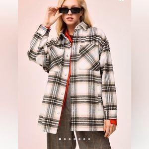 H&M SHACKET - SIZE US WOMENS LARGE